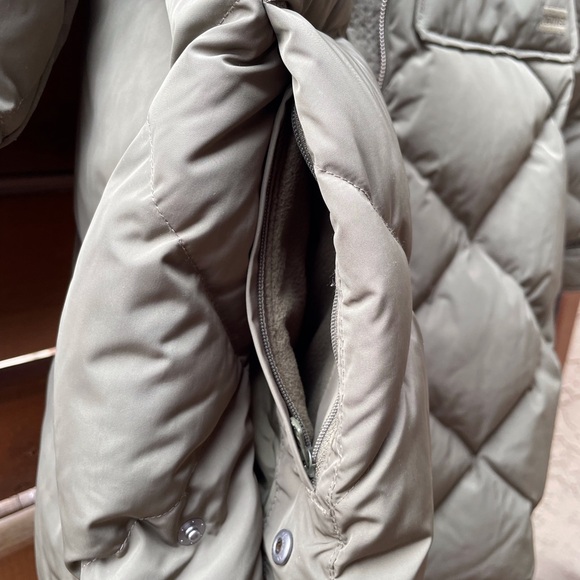 Levis diamond quilt women small down puffer coat - Picture 8 of 15